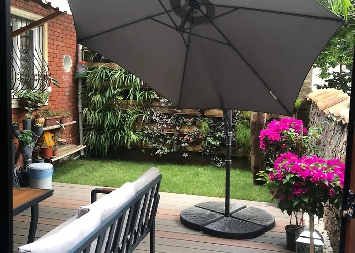 Kaleici Muestakil Bahceli Ev