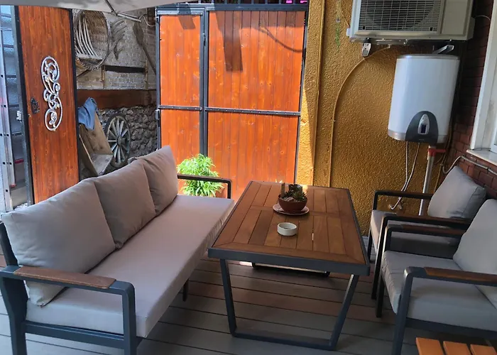 Kaleici Muestakil Bahceli Ev Antalia