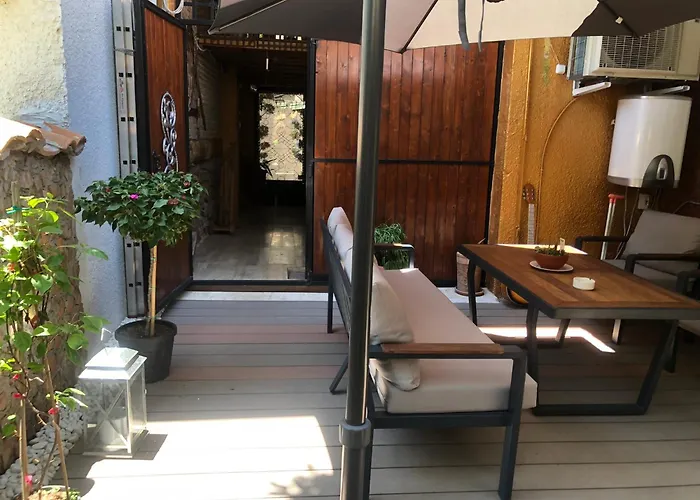 Villa Kaleici Muestakil Bahceli Ev