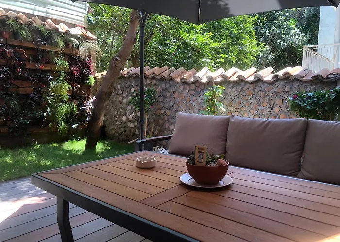 Kaleici Muestakil Bahceli Ev *