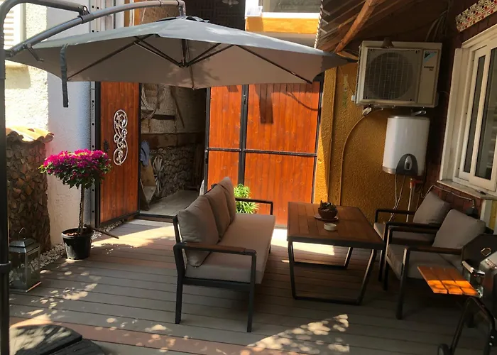 Kaleici Muestakil Bahceli Ev *