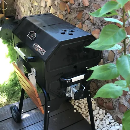 Kaleici Muestakil Bahceli Ev Antalya