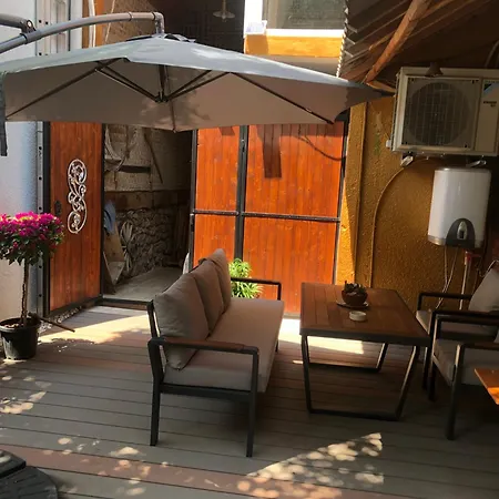 Kaleici Muestakil Bahceli Ev *